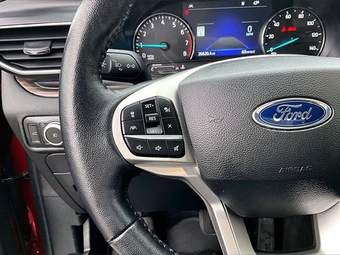 Certified 2022 Ford Explorer Limited w/ Equipment Group 301A image 17
