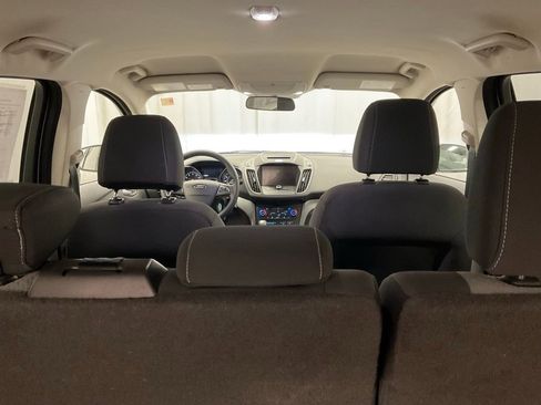 Used 2017 Ford Escape SE w/ Equipment Group 201A image 24