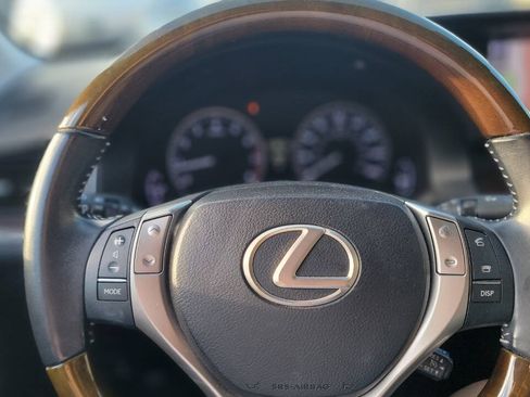 Used 2013 Lexus ES 350 w/ Luxury Pkg FWD image 27