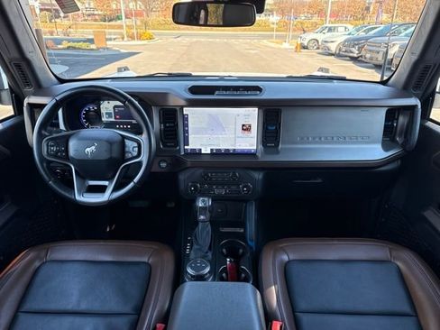 Used 2023 Ford Bronco Outer Banks image 12