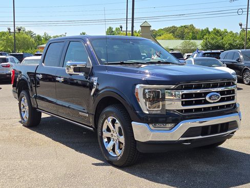 Used 2021 Ford F150 Lariat w/ Equipment Group 502A High AWD/4WD image 4