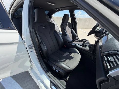 Used 2018 BMW M3 RWD image 26