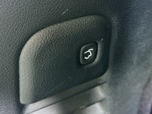 Used 2019 Jeep Grand Cherokee Limited image 30