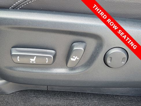 Used 2023 Toyota 4Runner Limited image 14