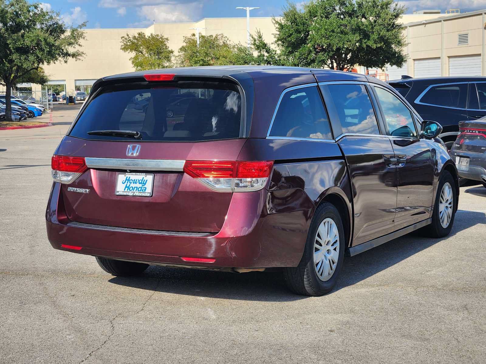 Used 2015 Honda Odyssey LX image 6