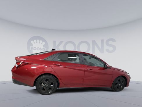 Used 2023 Hyundai Elantra SEL image 13