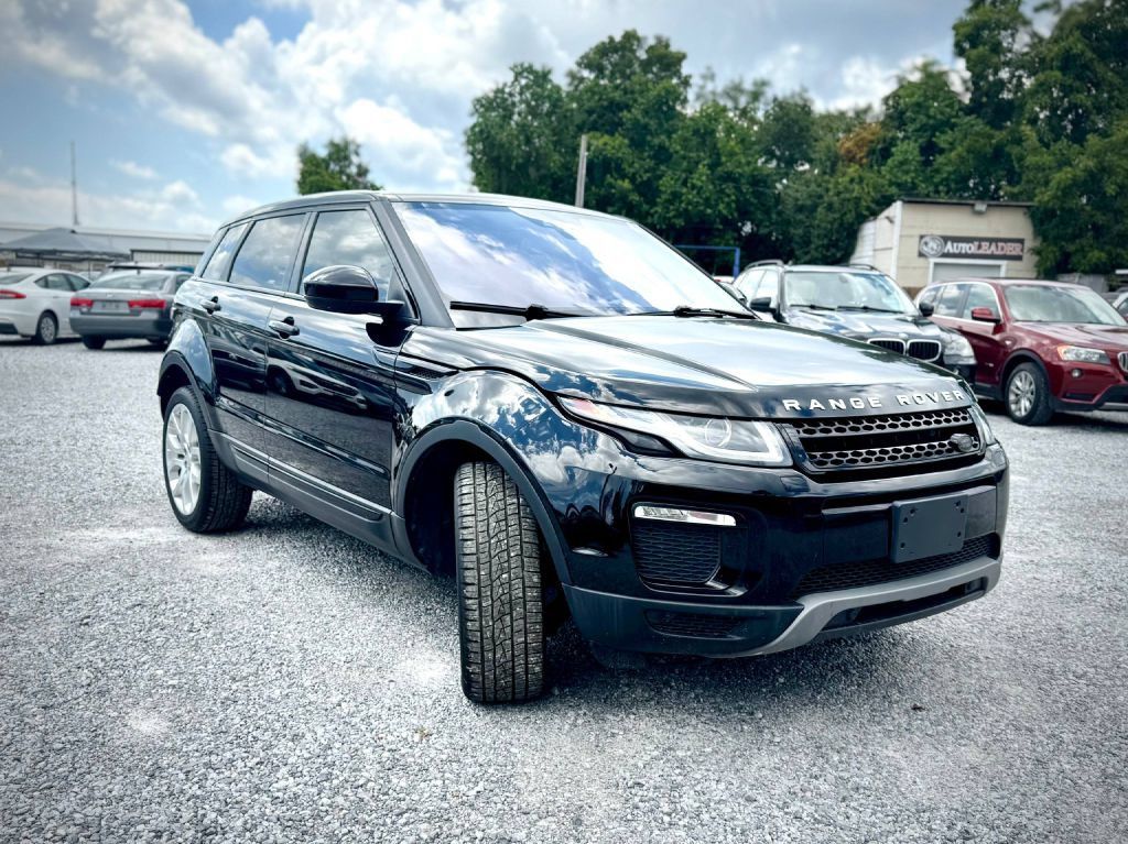 Used 2019 Land Rover Range Rover Evoque SE AWD/4WD image 5