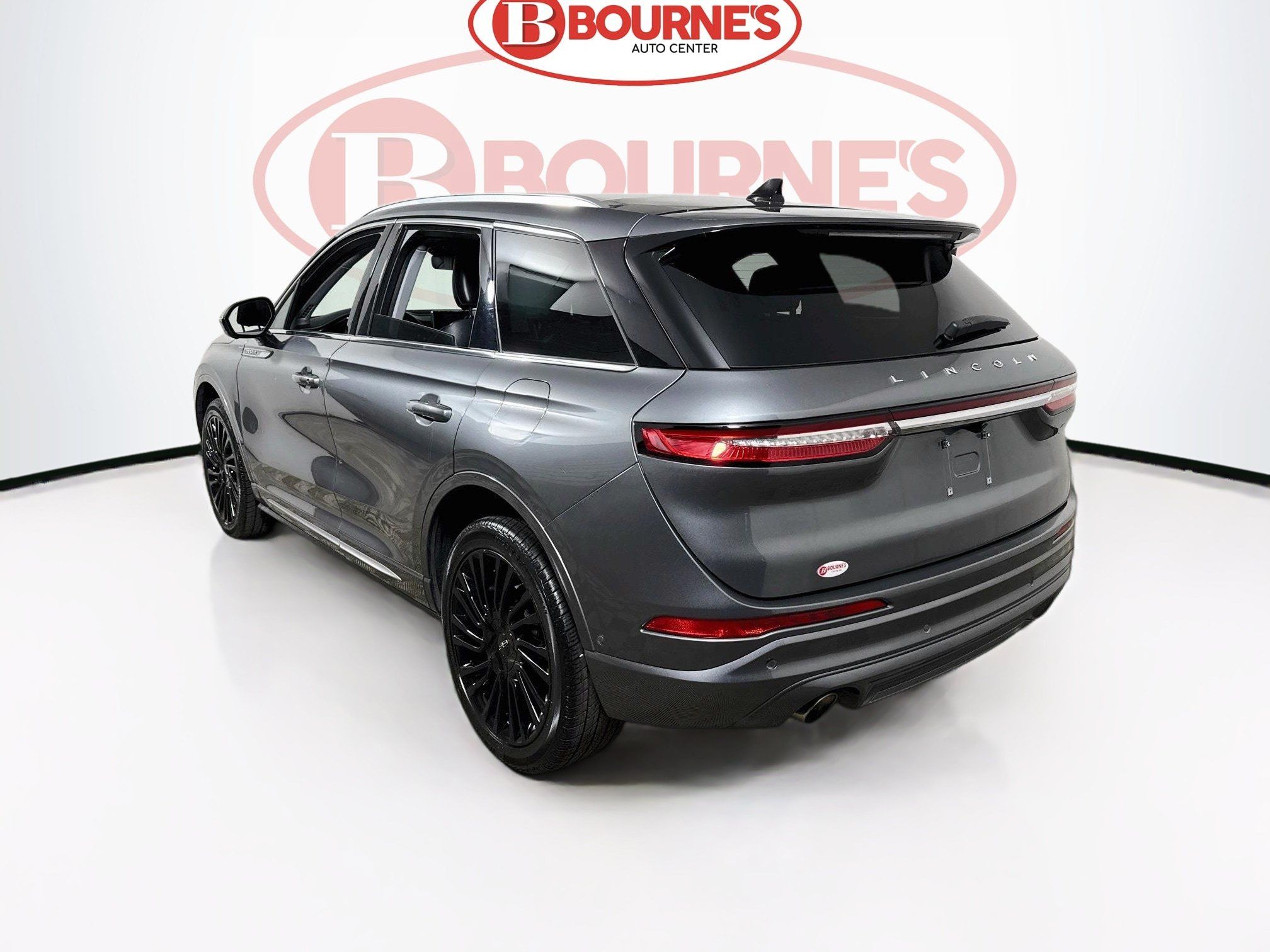 Used 2022 Lincoln Corsair Reserve w/ Equipment Group 201A AWD/4WD image 8