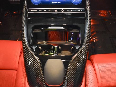 Certified 2025 Mercedes-Benz SL 63 AMG S e Performance 4MATIC image 30