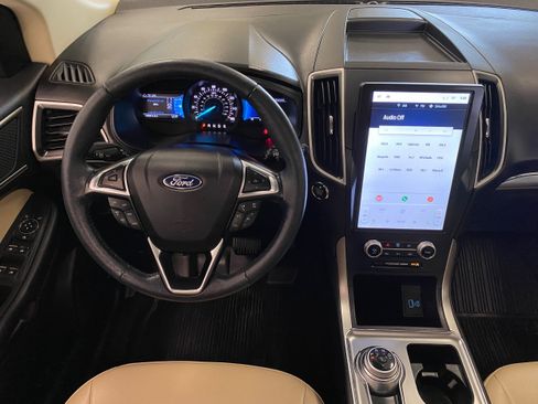 Used 2022 Ford Edge SEL w/ Convenience Package image 13