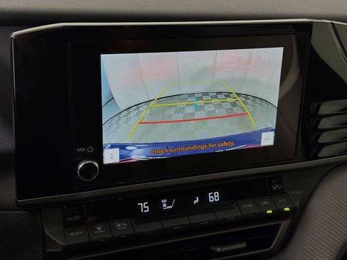 Used 2025 Toyota Camry SE w/ Convenience Package FWD image 17