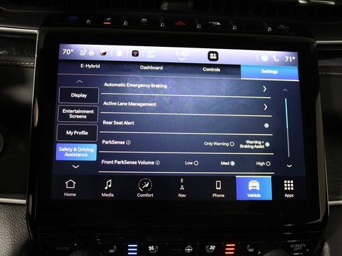 Used 2023 Jeep Grand Cherokee 30th Anniversary image 29