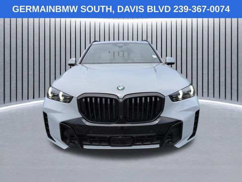 Used 2025 BMW X5 xDrive40i w/ M Sport Package AWD/4WD image 10