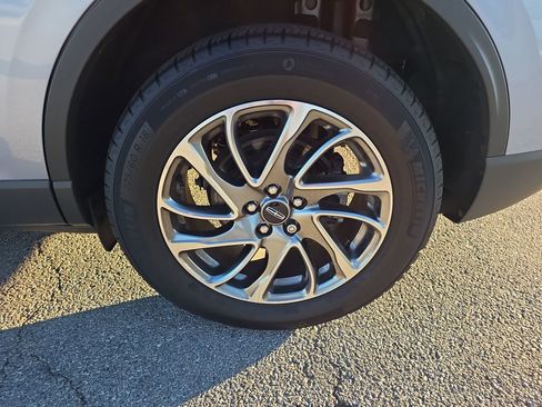 Used 2022 Lincoln Corsair AWD w/ Equipment Group 101A image 11