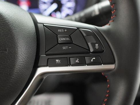 Used 2025 Nissan Sentra SR w/ Midnight Edition FWD image 19