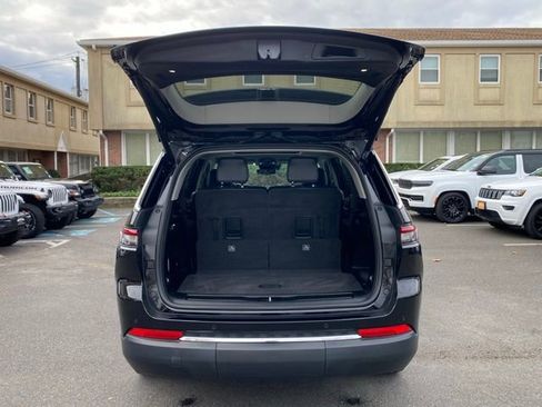 Certified 2021 Jeep Grand Cherokee L Limited w/ Luxury Tech Group II image 11