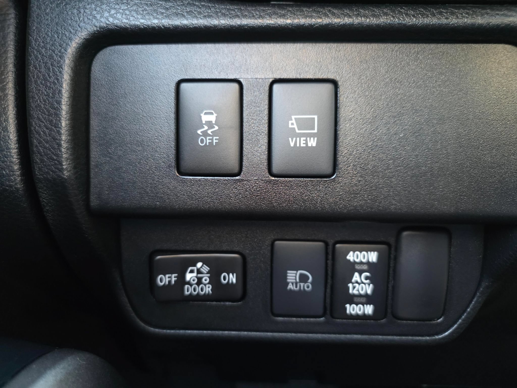 Used 2021 Toyota Tacoma Limited w/ Blackout Package (TMS) AWD/4WD image 23