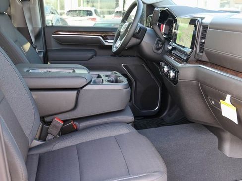 New 2026 GMC Sierra 3500 SLE w/ SLE Value Package image 16