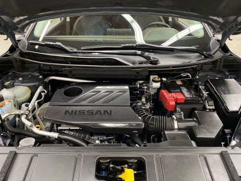 Used 2023 Nissan Rogue SV AWD/4WD image 12