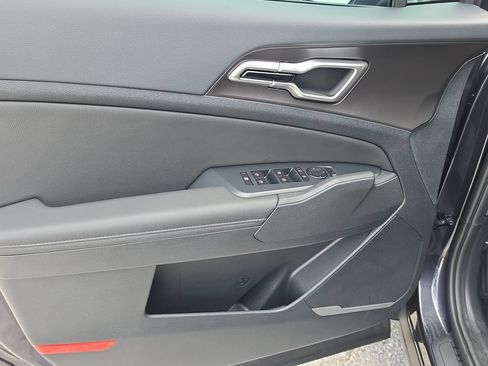New 2027 Kia Sportage EX FWD image 18