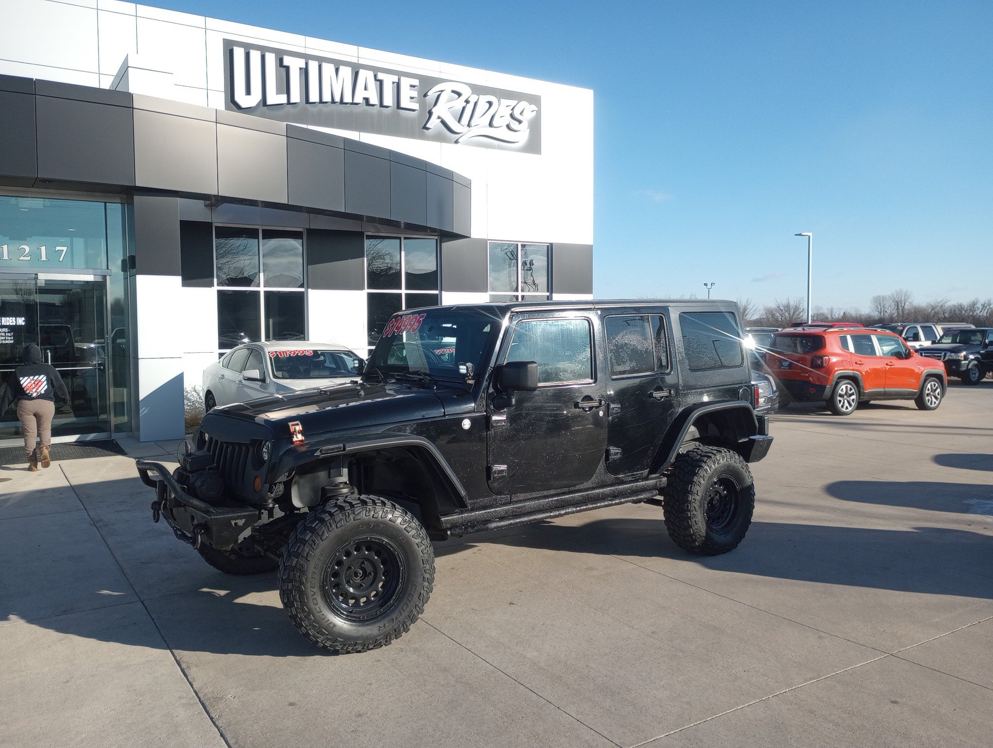 Used 2012 Jeep Wrangler Unlimited Rubicon w/ Dual Top Group AWD/4WD image 1
