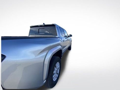 Used 2024 Toyota Tacoma 4x4 Double Cab image 11