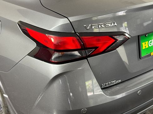 Used 2020 Nissan Versa SV FWD image 36