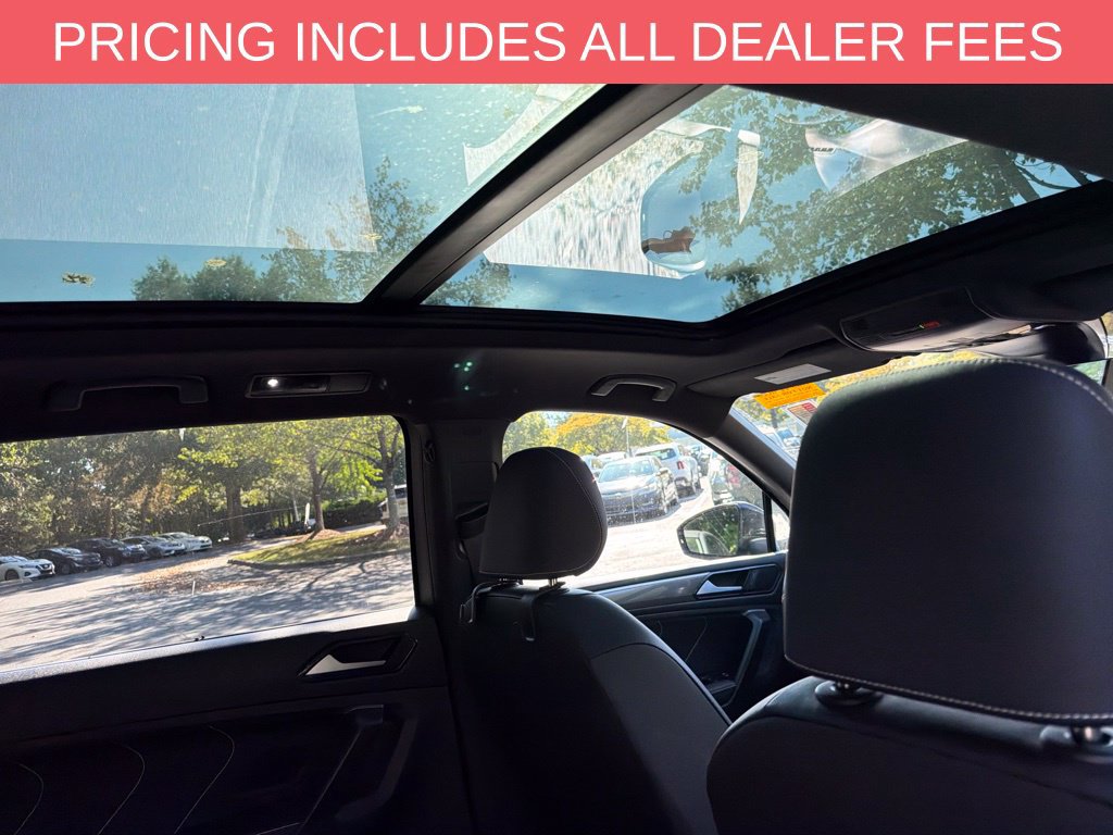 Used 2024 Volkswagen Tiguan SE R-Line AWD/4WD image 9