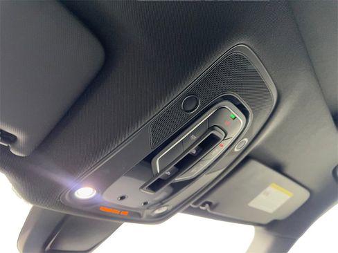 Used 2023 Audi Q5 2.0T Premium w/ Convenience Package image 76