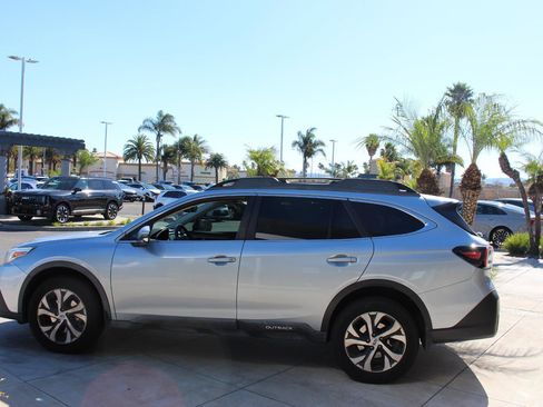 Used 2020 Subaru Outback Limited w/ Popular Package #2 image 6