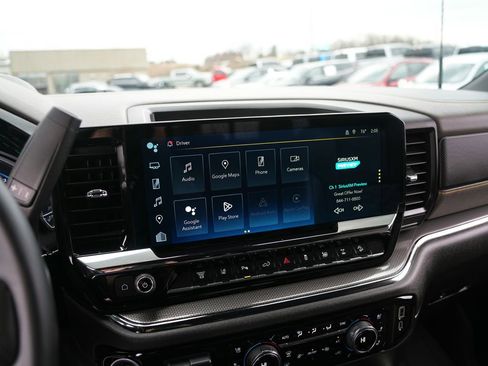 Used 2024 Chevrolet Silverado 2500 ZR2 w/ Technology Package image 17