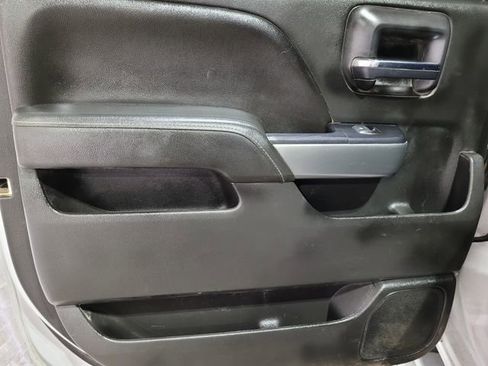 Used 2018 Chevrolet Silverado 1500 LT w/ Texas Edition image 45