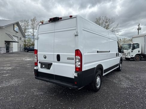 Used 2025 RAM ProMaster 3500 w/ Convenience Group image 8