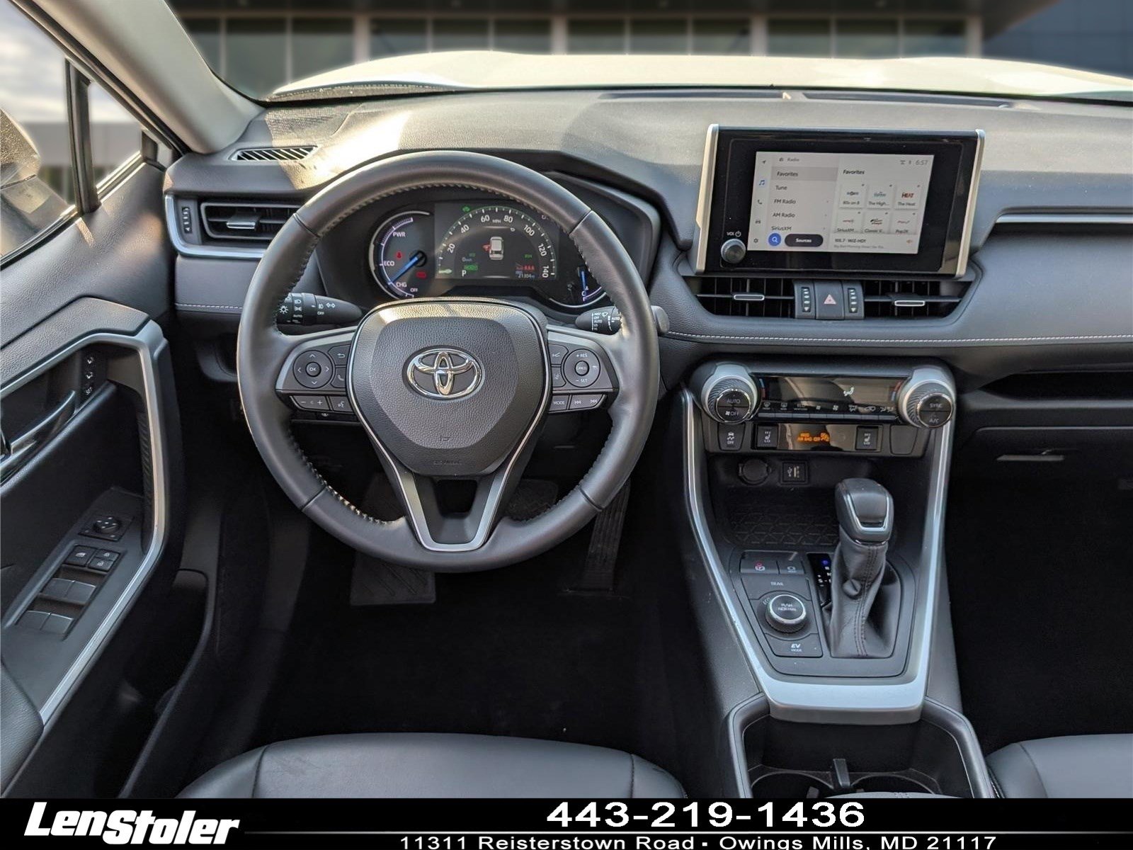 Used 2023 Toyota RAV4 XLE Premium AWD/4WD image 17