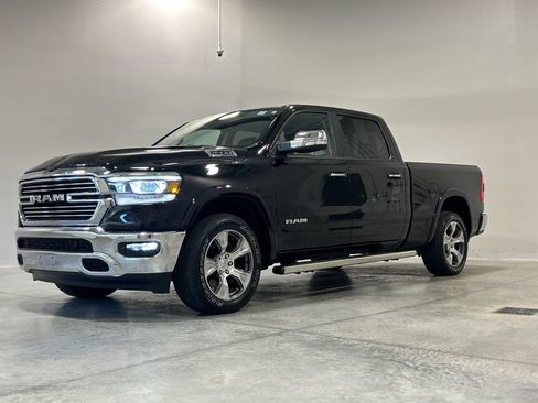 Used 2022 RAM 1500 Laramie AWD/4WD image 2
