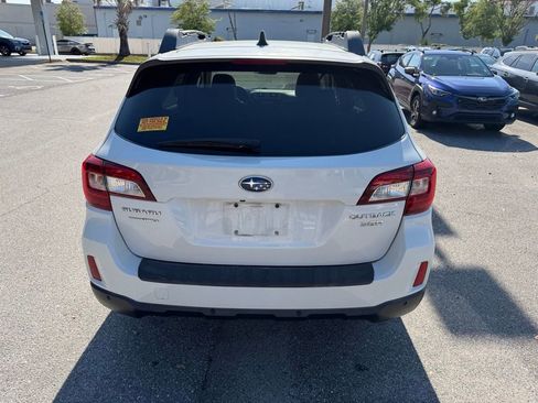 Used 2017 Subaru Outback 3.6R Limited AWD/4WD image 6