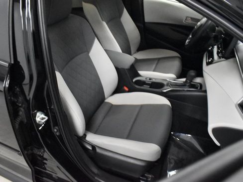 Used 2023 Toyota Corolla LE image 15