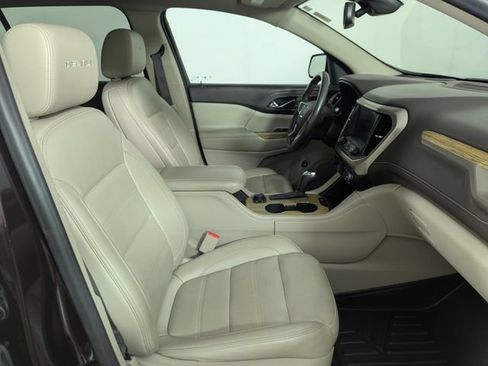Used 2018 GMC Acadia Denali w/ Technology Package AWD/4WD image 23