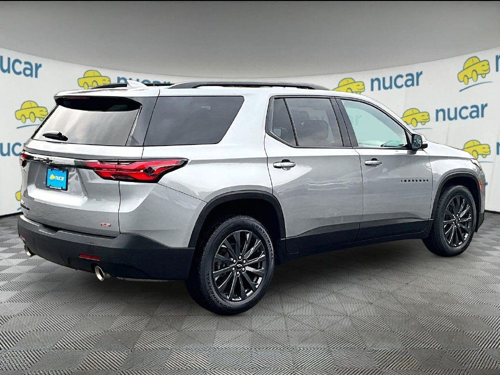 Used 2023 Chevrolet Traverse RS AWD/4WD image 6