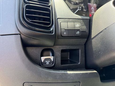 Used 2026 RAM ProMaster 2500 w/ Convenience Group FWD image 24