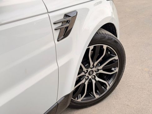Used 2022 Land Rover Range Rover Sport HSE Silver Edition AWD/4WD image 14