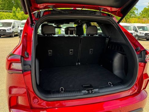 Used 2023 Ford Escape ST-Line w/ Tech Pack #1 AWD/4WD image 17