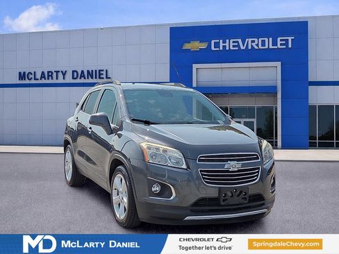 Used 2016 Chevrolet Trax LTZ FWD image 1