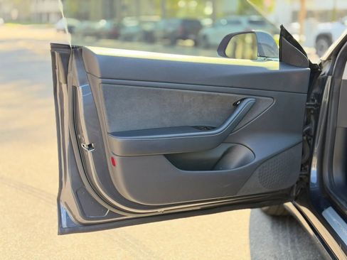 Used 2019 Tesla Model 3 Long Range image 18