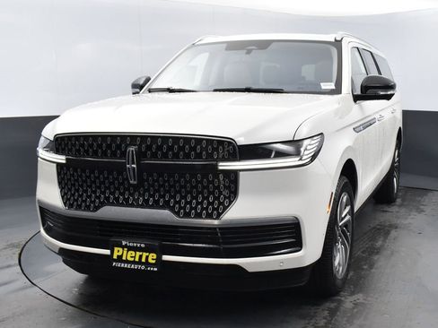 New 2025 Lincoln Navigator L Reserve image 1