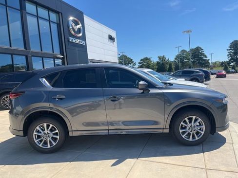 New 2025 MAZDA CX-5 AWD 2.5 S w/ Preferred Package image 3