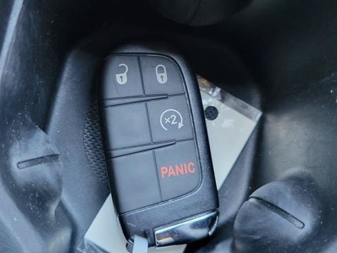 Used 2023 Jeep Compass Latitude AWD/4WD image 24