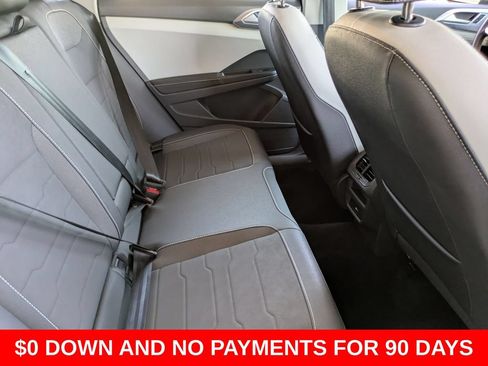 Used 2025 Volkswagen Taos SE FWD image 29