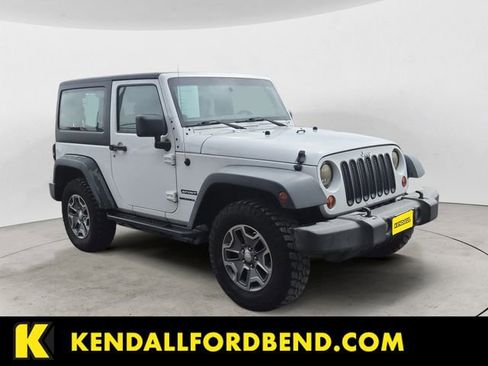 Used 2013 Jeep Wrangler Sport AWD/4WD image 7