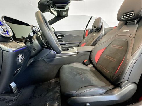 Used 2025 Mercedes-Benz CLE 53 AMG 4MATIC Cabriolet image 19